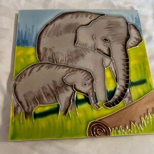 Painted tile / trivet / decoration